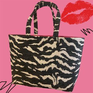 Black and White Zebra print Tote bag, Fuschia lining. Reversible. Handmade